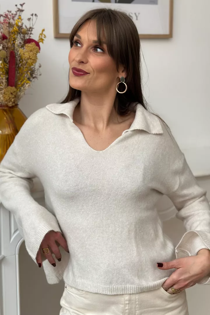Pull L&eacute;a Beige